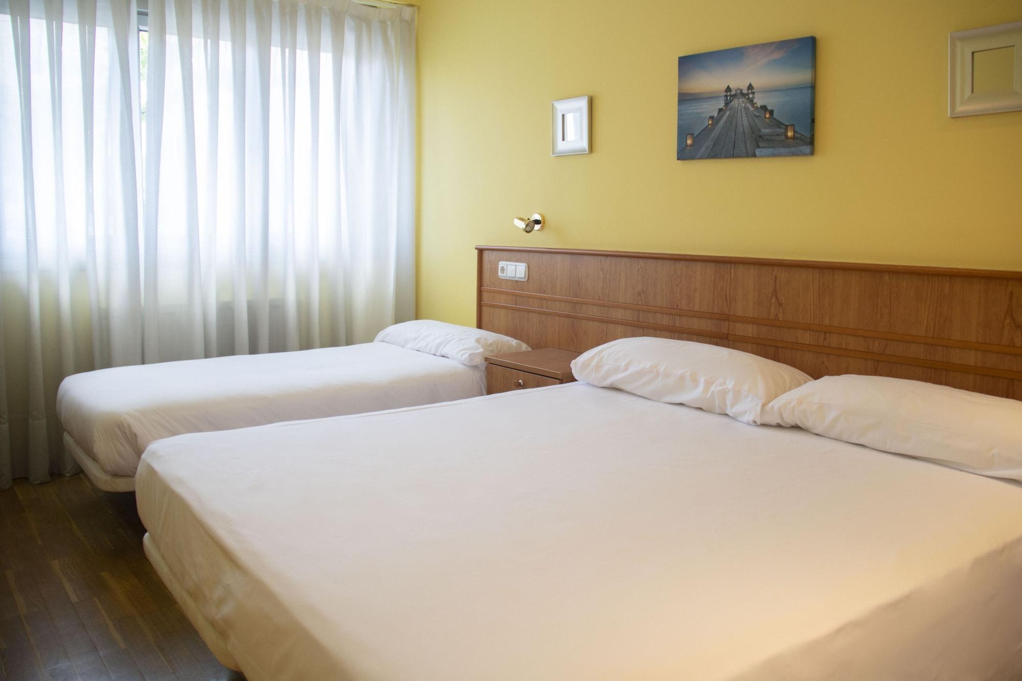 Hotel Alda Estacion Oviedo Ngoại thất bức ảnh